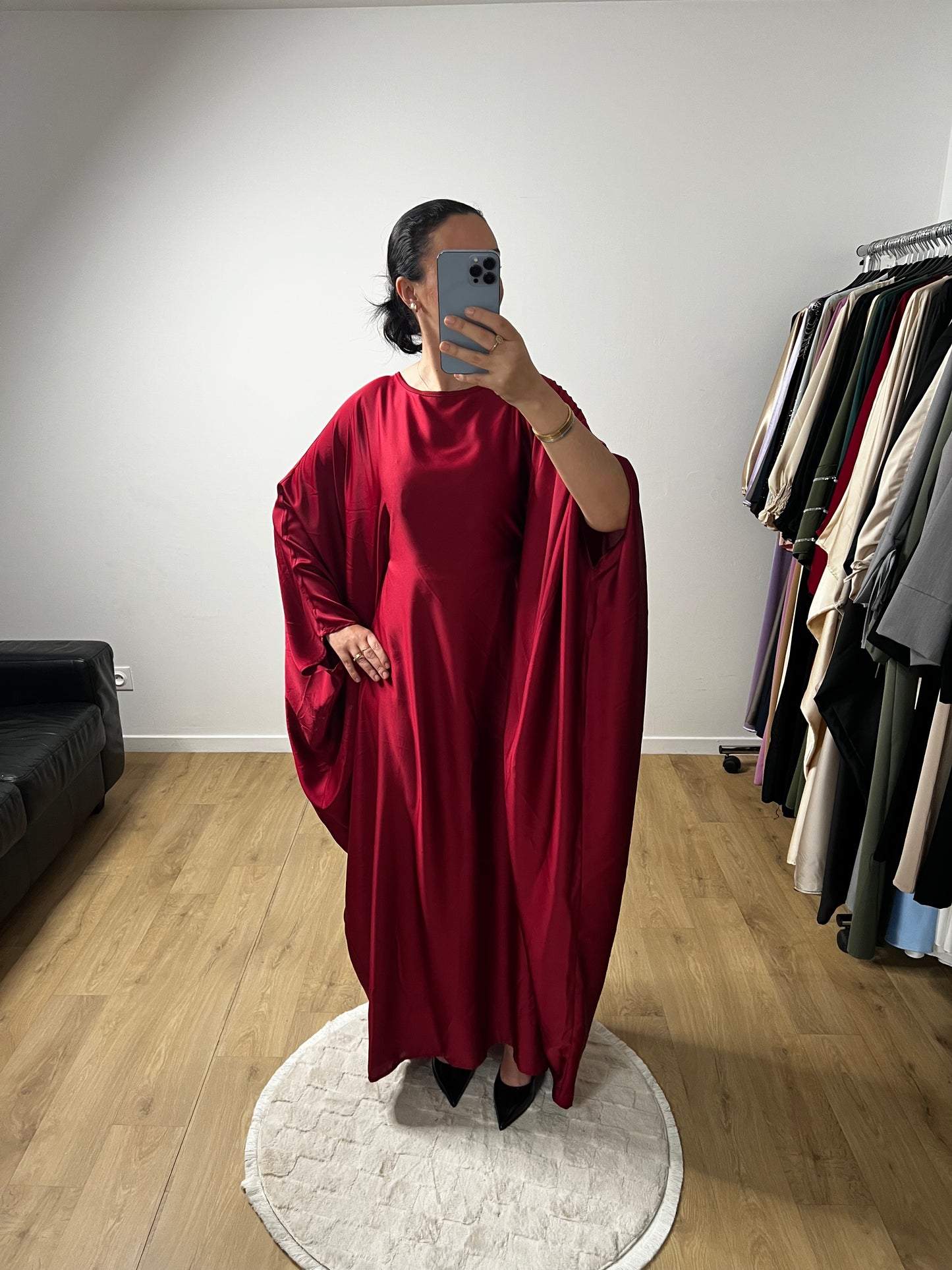 Robe Elégante à Manches Chauve-souris En Satin
