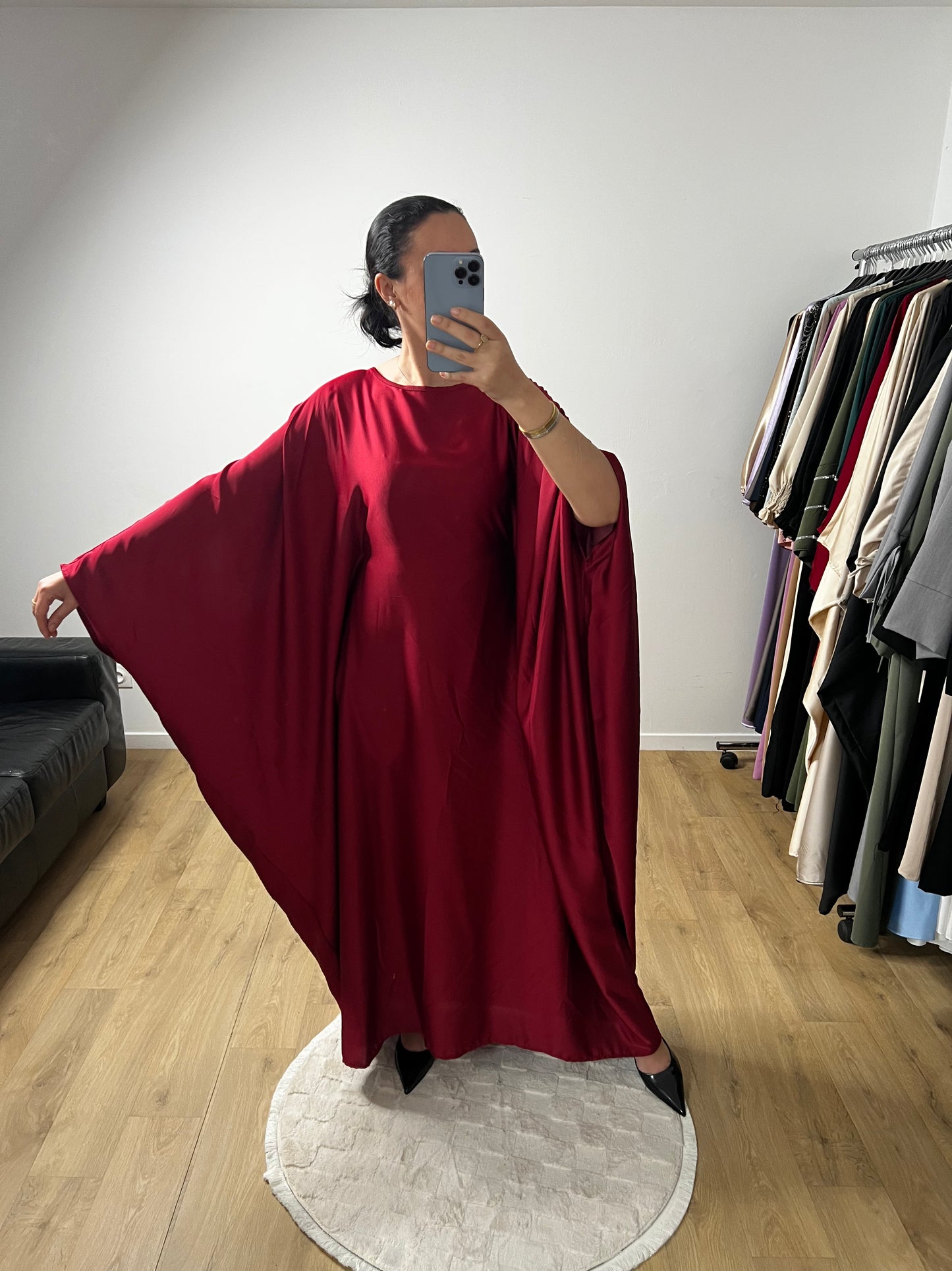 Robe Elégante à Manches Chauve-souris En Satin