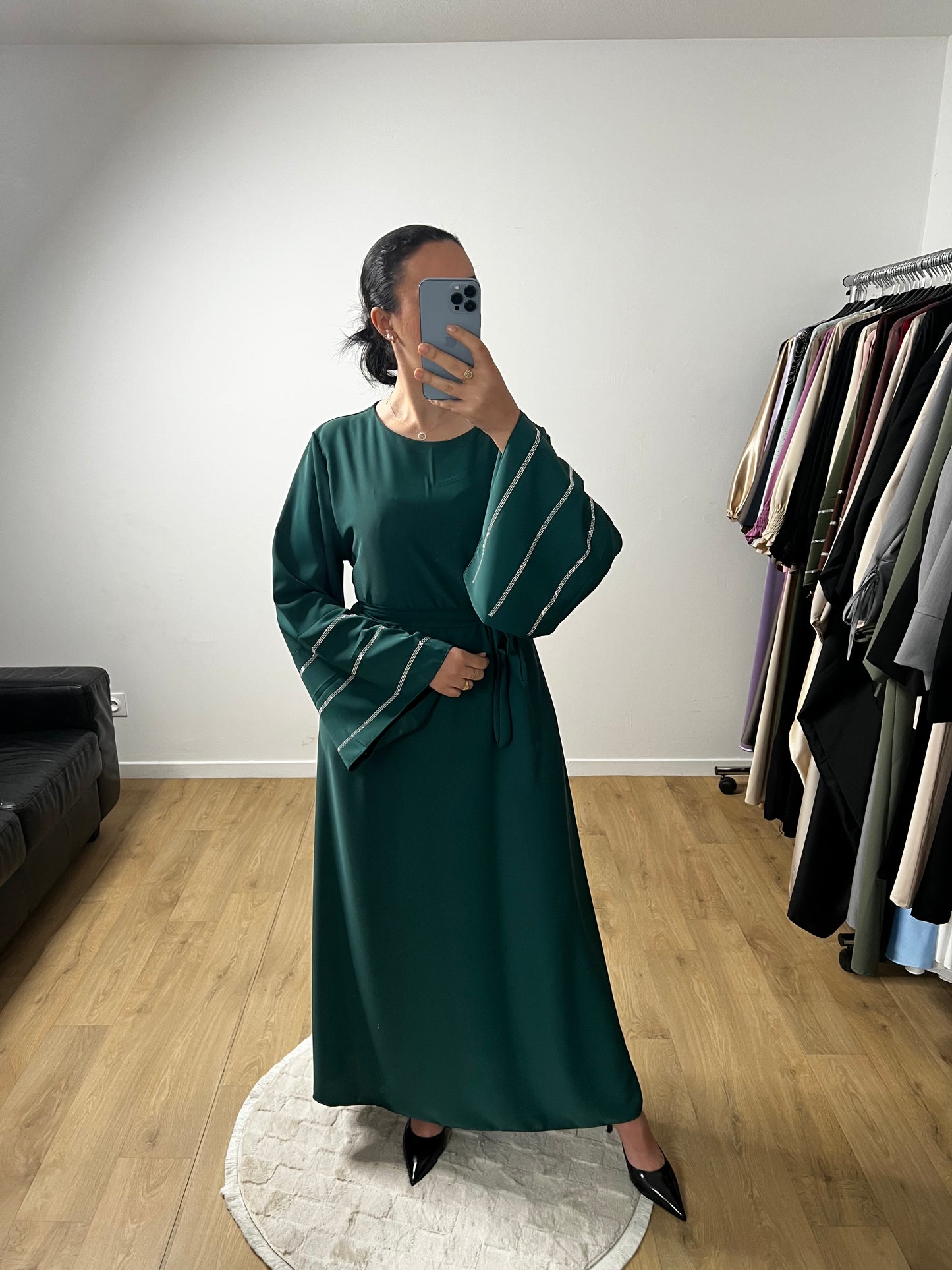 Robe Abaya En Soie Manches Évasée Brodée