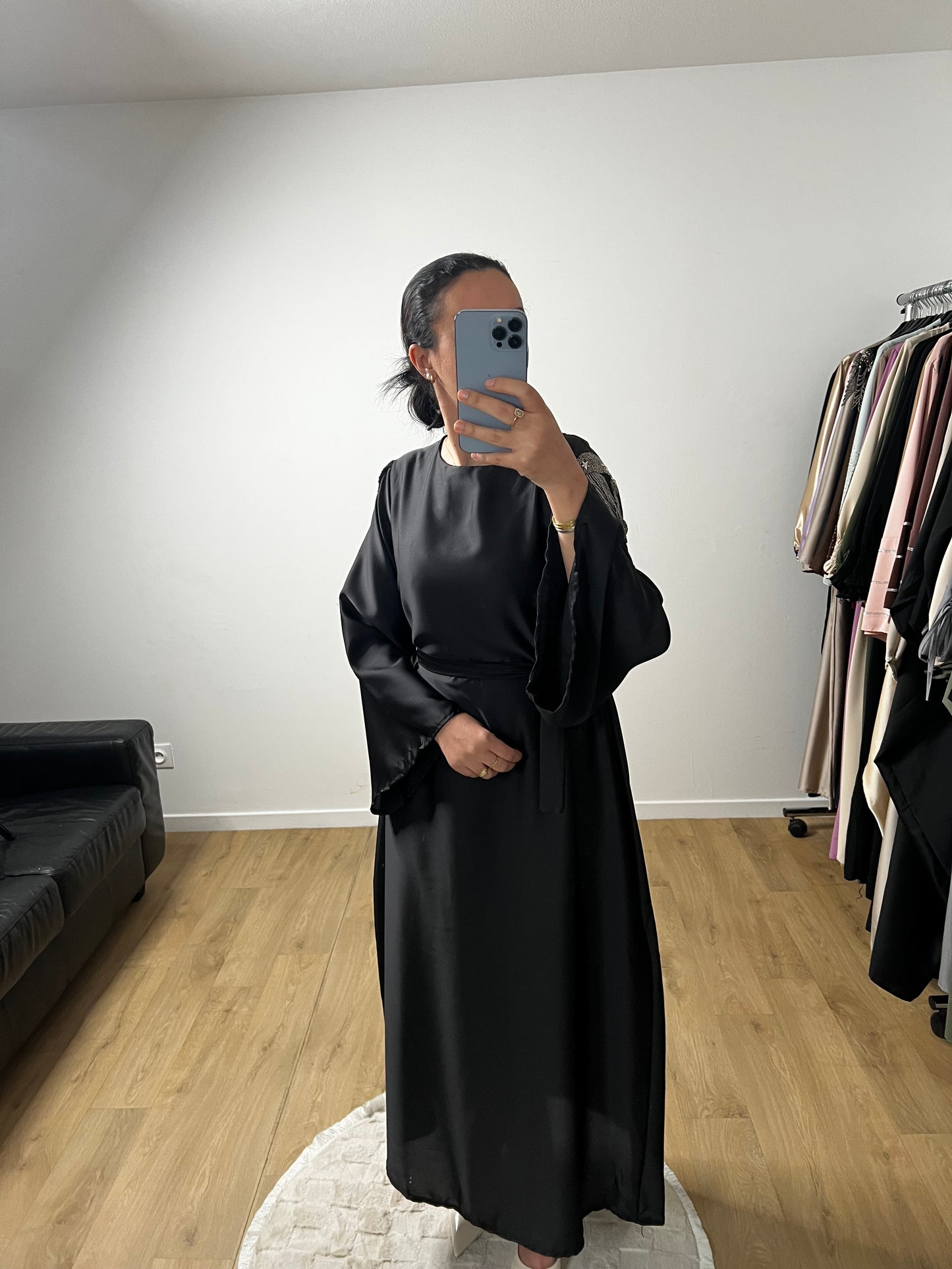 Robe En Satin Longue Manches Evasés