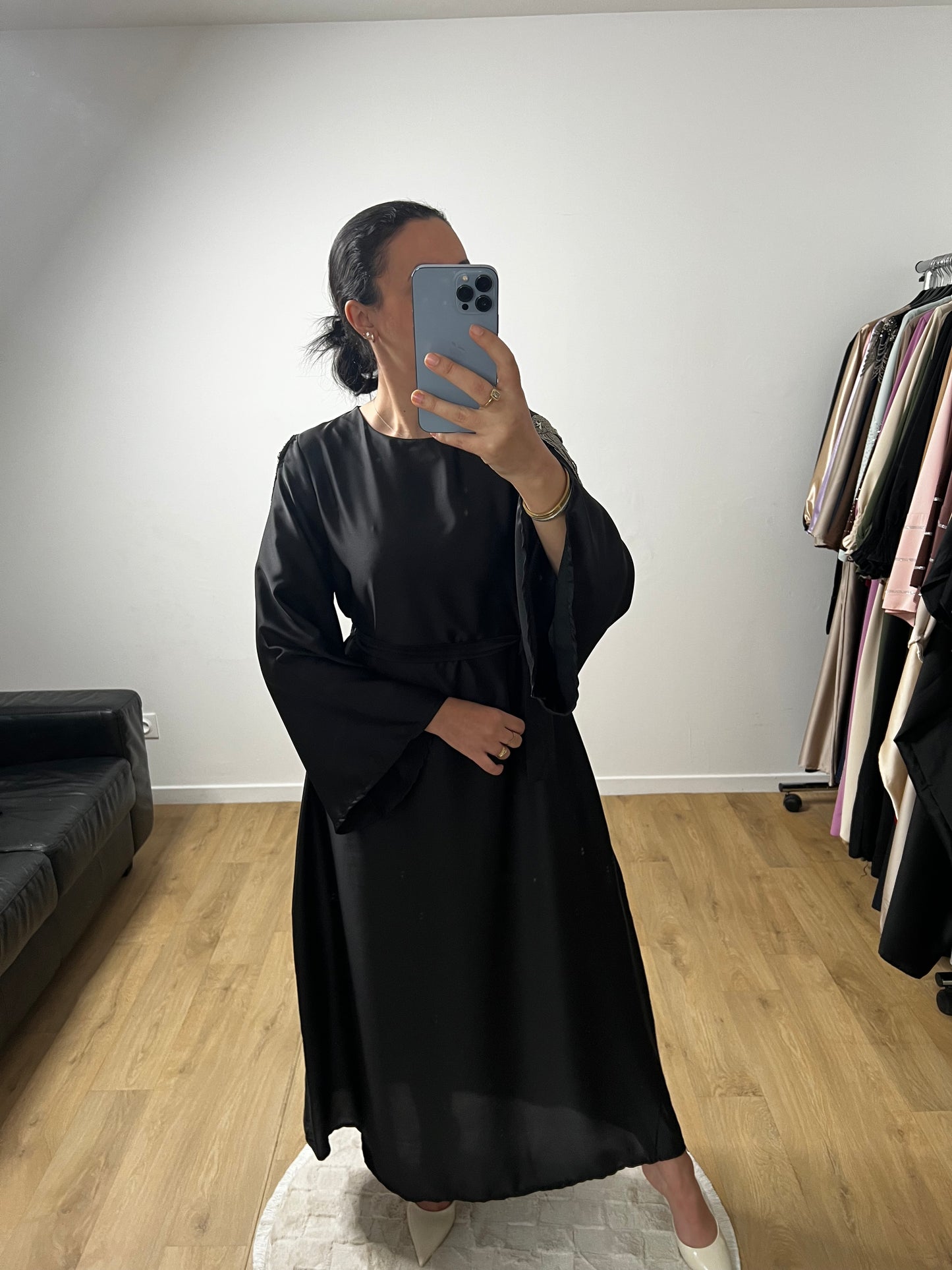 Robe En Satin Longue Manches Evasés