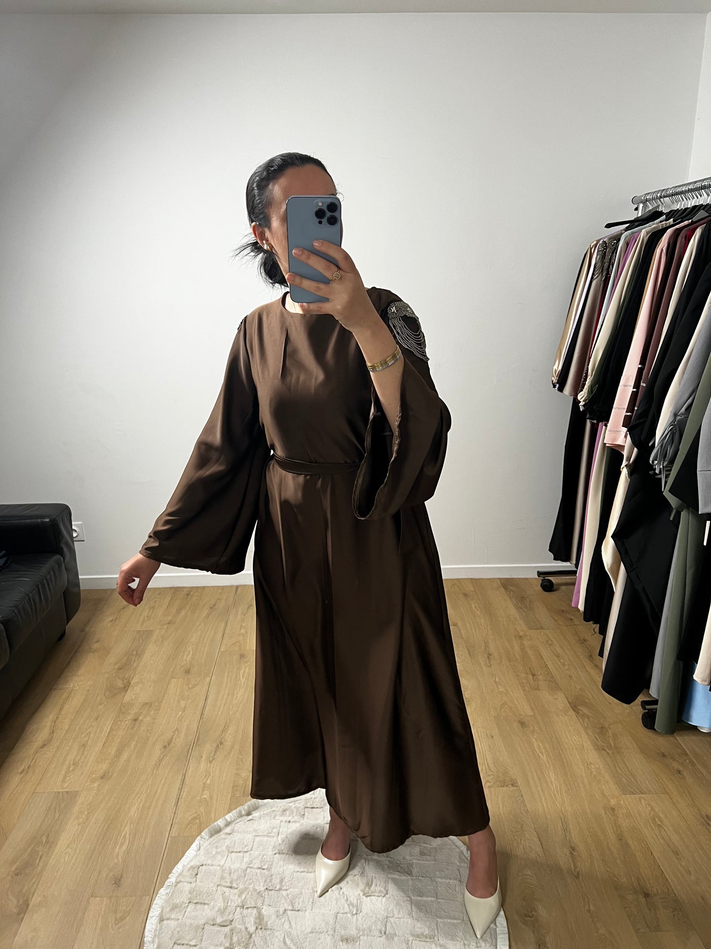 Robe En Satin Longue Manches Evasés
