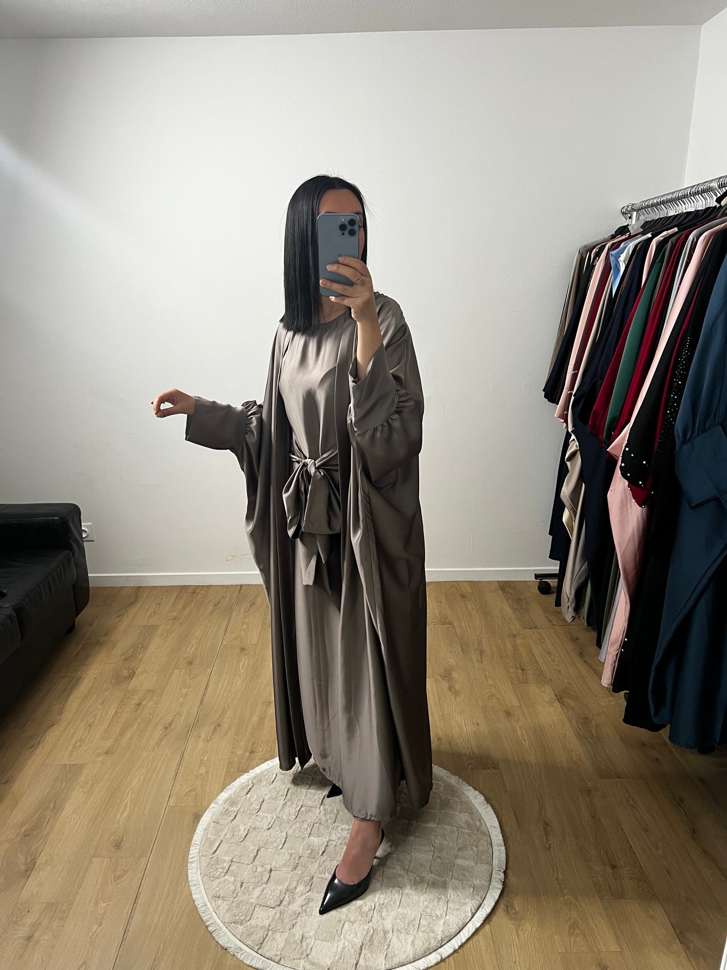 Ensemble Deux Pièces Robe Ceinture Intégré et Kimono "Chauve Souris" En Satin