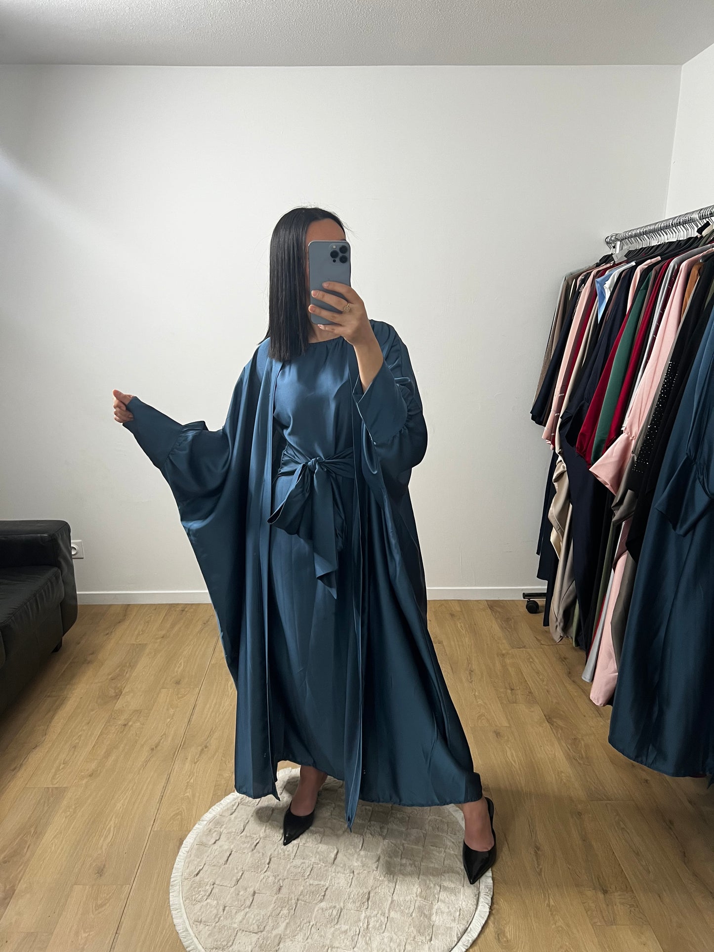 Ensemble Deux Pièces Robe Ceinture Intégré et Kimono "Chauve Souris" En Satin