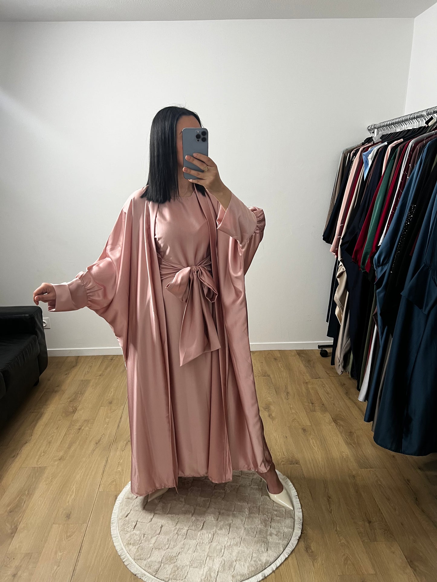 Ensemble Deux Pièces Robe Ceinture Intégré et Kimono "Chauve Souris" En Satin