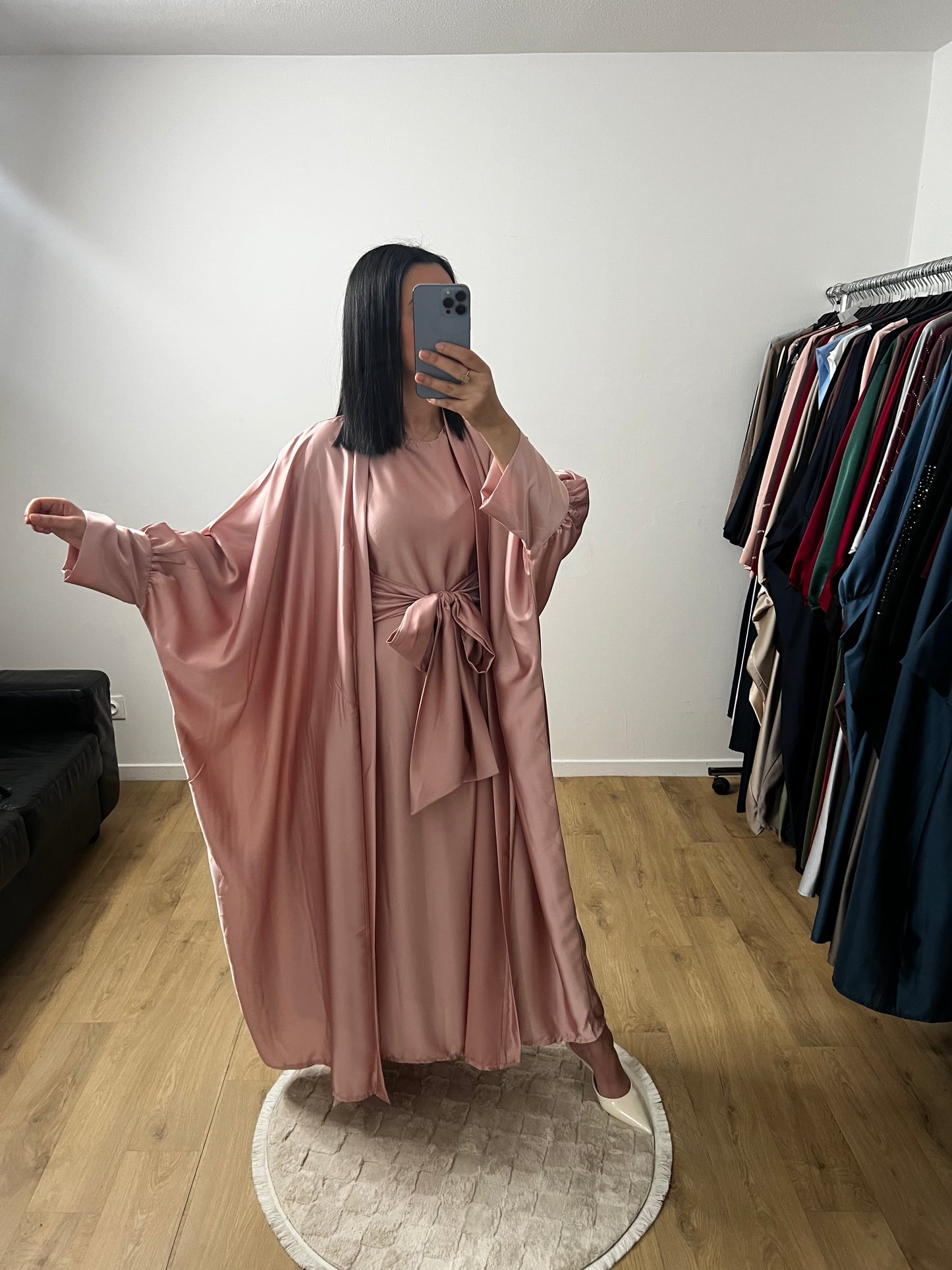 Ensemble Deux Pièces Robe Ceinture Intégré et Kimono "Chauve Souris" En Satin