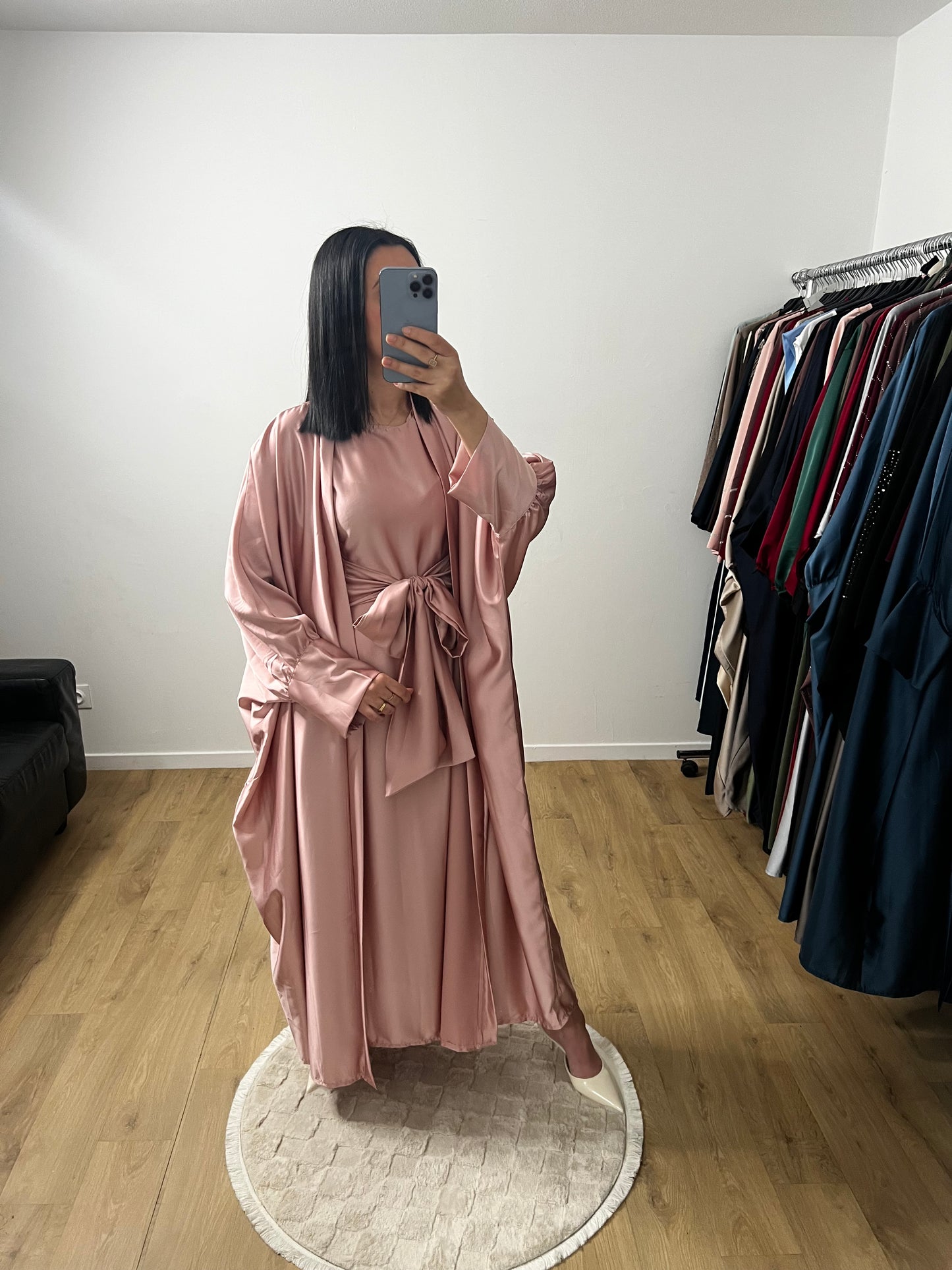Ensemble Deux Pièces Robe Ceinture Intégré et Kimono "Chauve Souris" En Satin