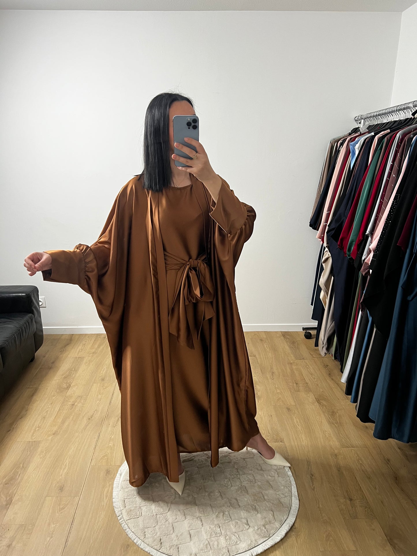 Ensemble Deux Pièces Robe Ceinture Intégré et Kimono "Chauve Souris" En Satin