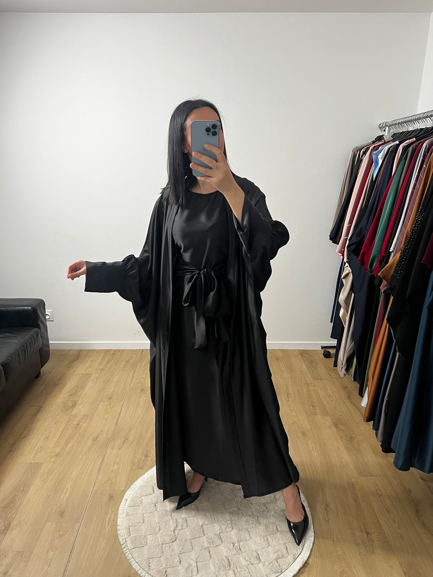 Ensemble Deux Pièces Robe Ceinture Intégré et Kimono "Chauve Souris" En Satin