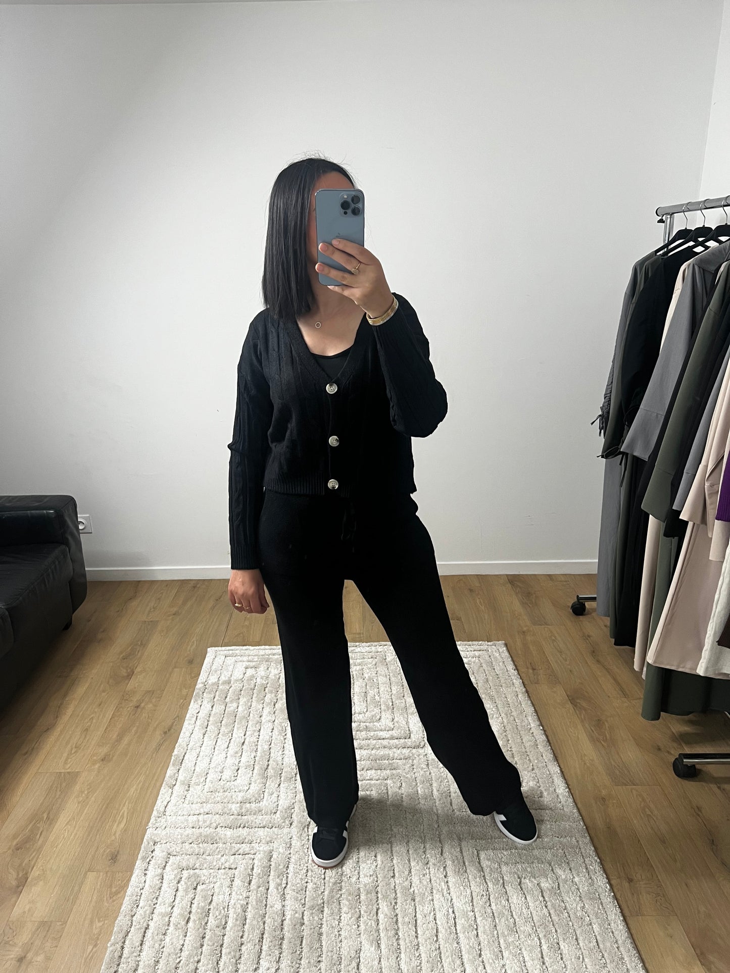 Ensemble femmes, gilet à boutonnage simple et d'un pantalon