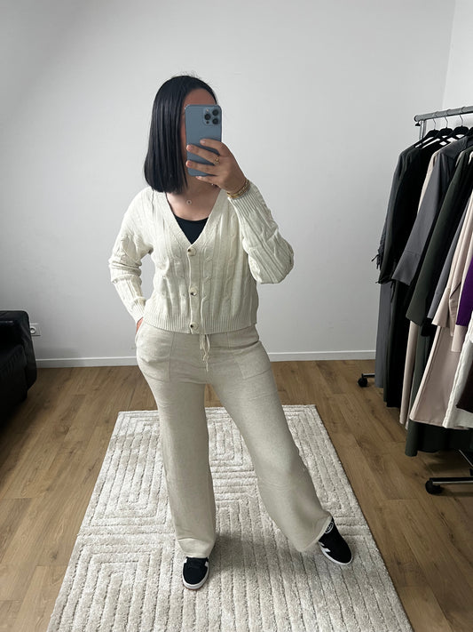 Ensemble femmes, gilet à boutonnage simple et d'un pantalon