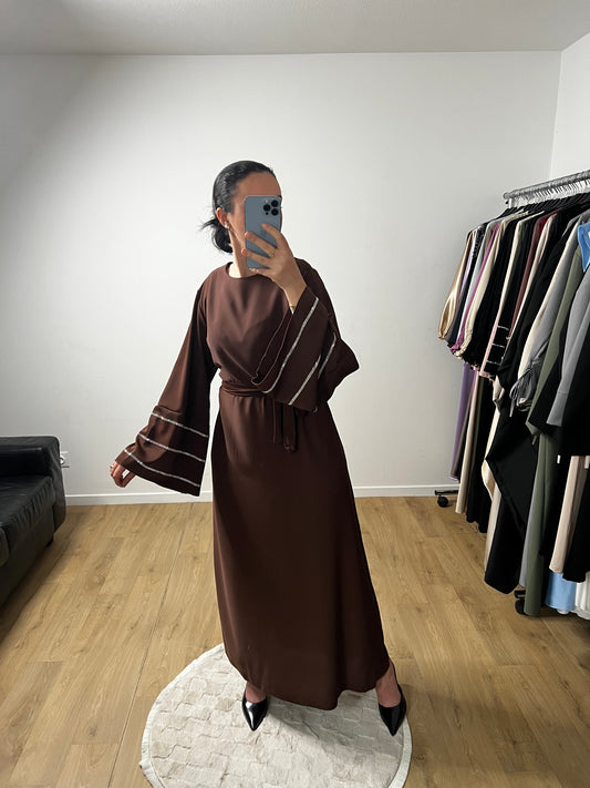 Robe Abaya En Soie Manches Évasée Brodée