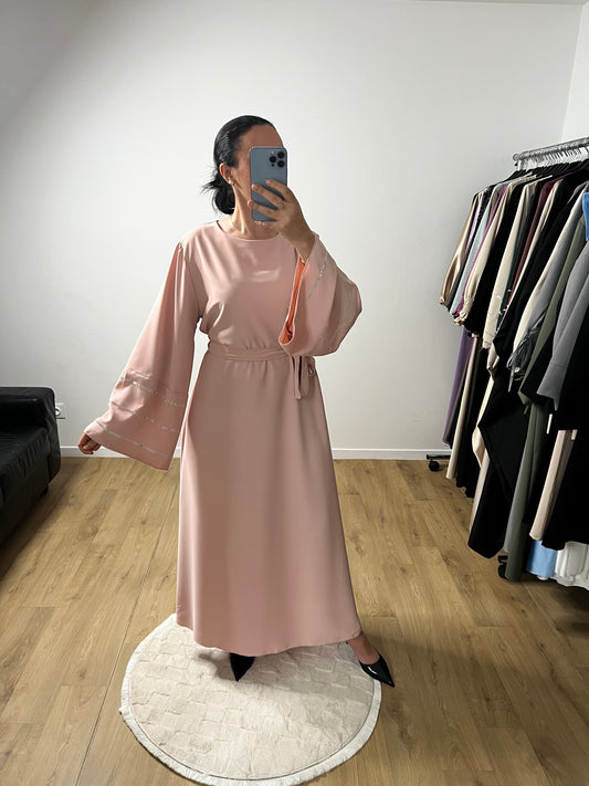 Robe Abaya En Soie Manches Évasée Brodée