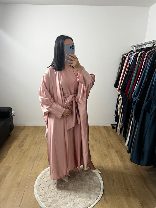 Ensemble Deux Pièces Robe Ceinture Intégré et Kimono "Chauve Souris" En Satin
