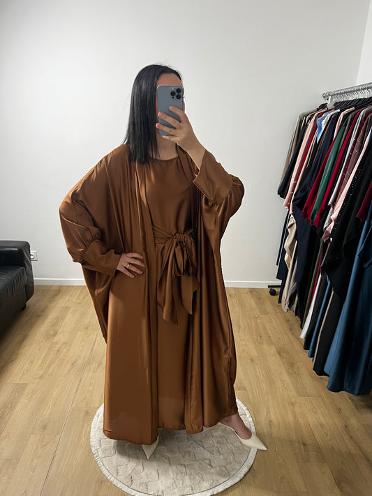 Ensemble Deux Pièces Robe Ceinture Intégré et Kimono "Chauve Souris" En Satin