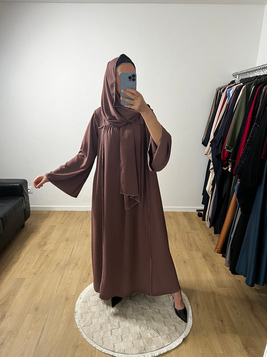 Abaya Robe en Soie de Médine Coutures Dorées avec Foulard